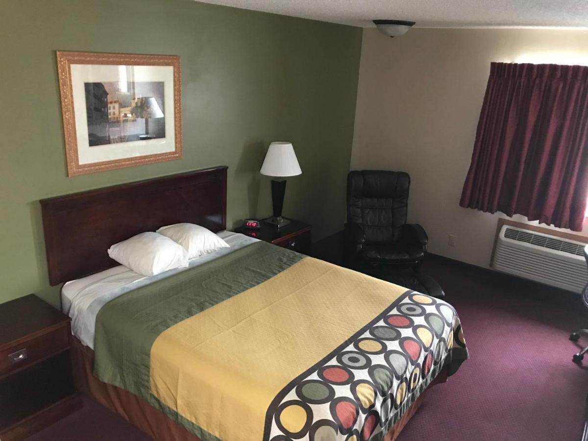 Heartland Hotel & Suites Rock Valley Bagian luar foto
